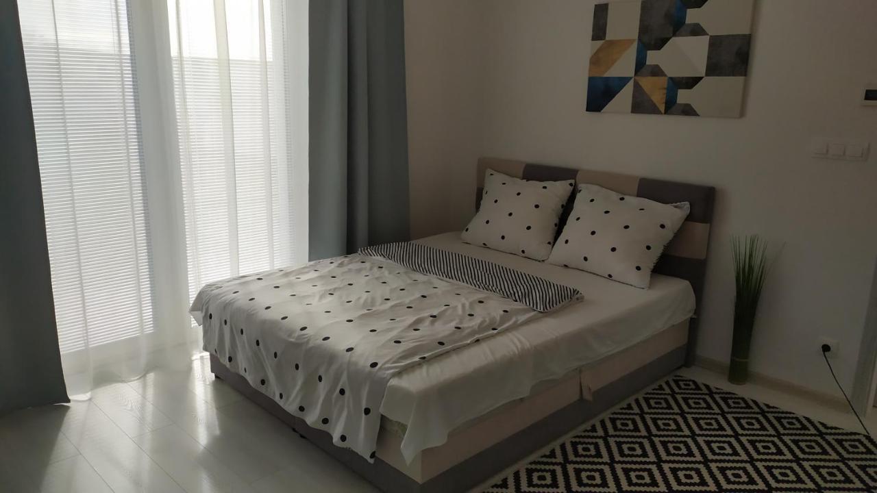 Apartman Till Galanta Exterior foto